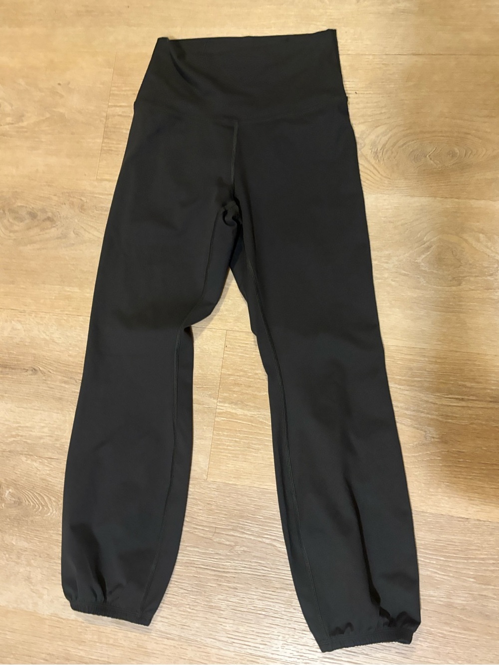 High-Rise dark gray Women’s Leggings with cinched hem in medium short